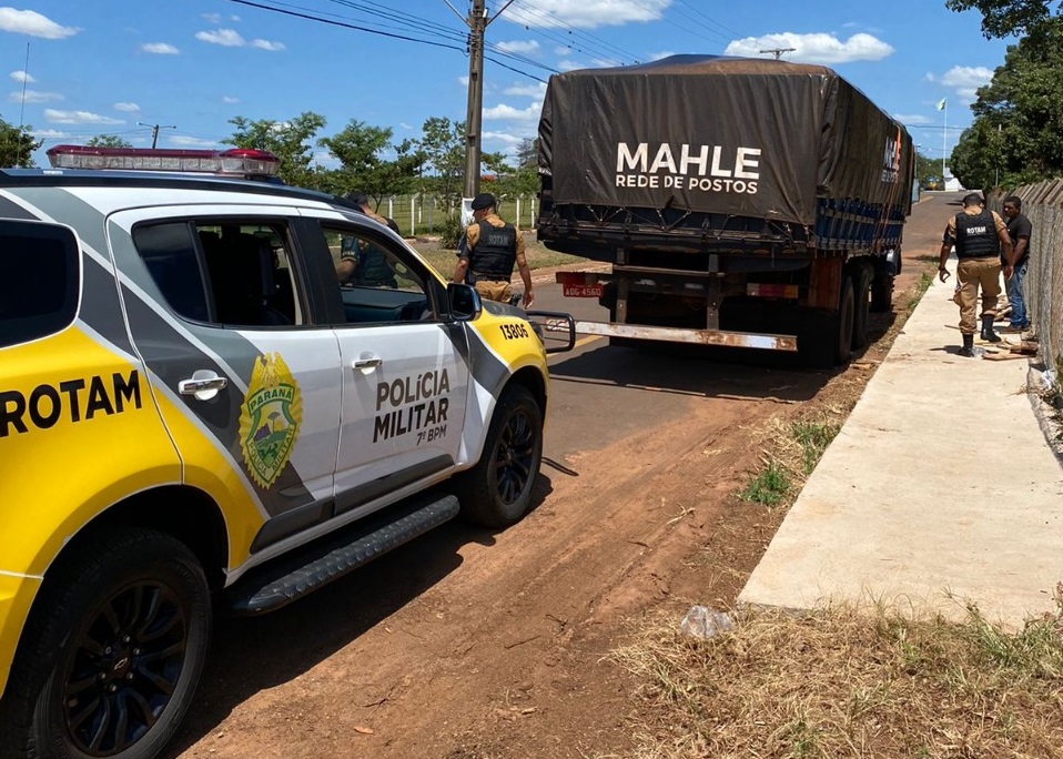 Caminhão com R$ 1 milhão em cigarros do Paraguai é apreendido em Goioerê